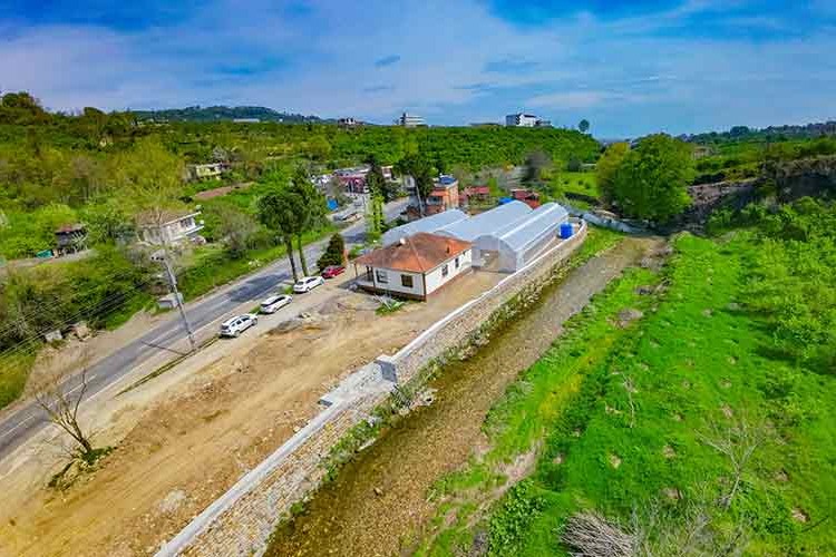 Ünye Belediyesi genç fidanlar ve seracılık projesi tamamlanıyor