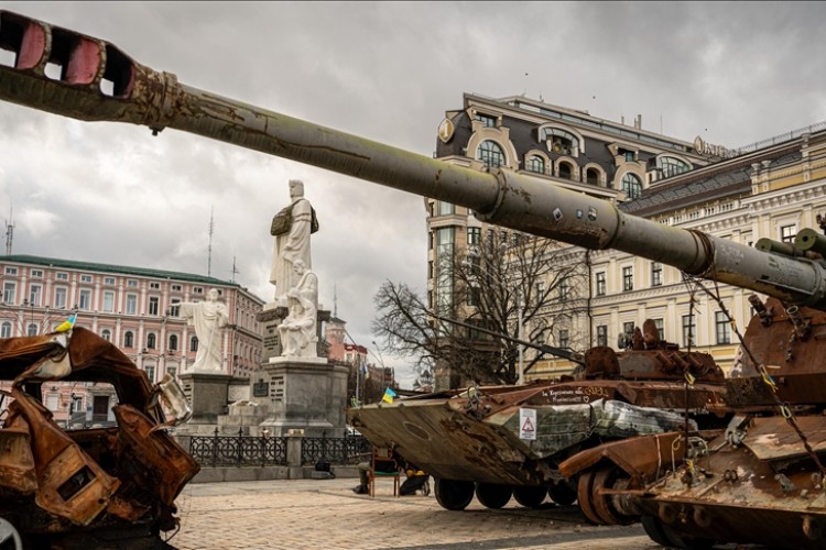 Batılı ülkelerin Ukrayna'ya mali yardımı 85 milyar doları geçti