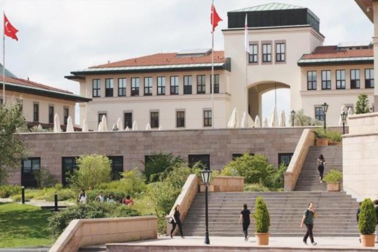 oç Üniversitesi İşletme Enstitüsü dünyanın en iyileri arasında
