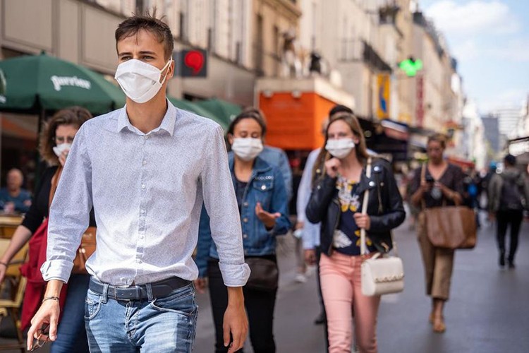 Fransa'da yasaklar kalkıyor