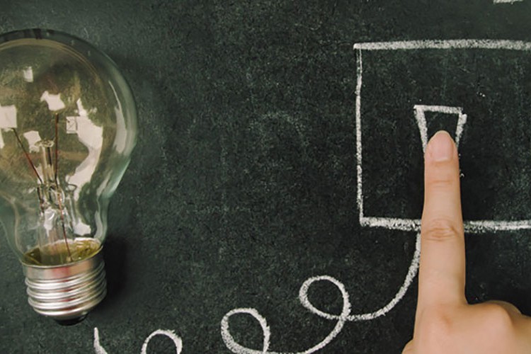 Okulların açılmasıyla evlerde elektrik tüketimi azalacak