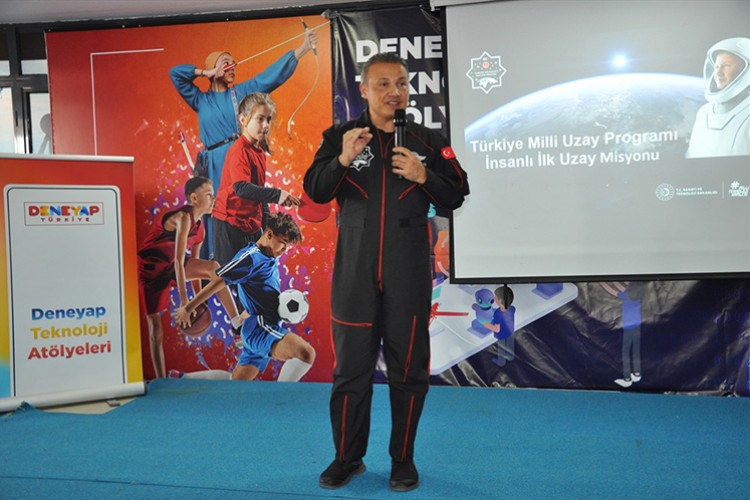 "Deneyap Teknoloji Atölyeleri Öğrenci Kampı" sona erdi