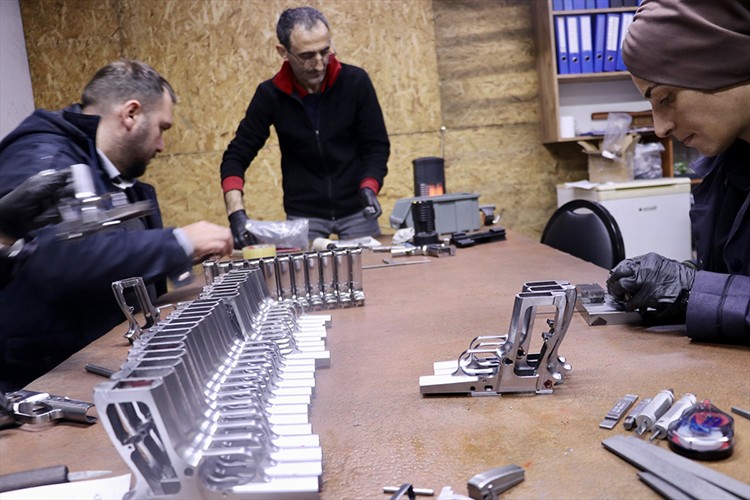 Trabzonlu silah firmasından 15 ülkeye ihracat