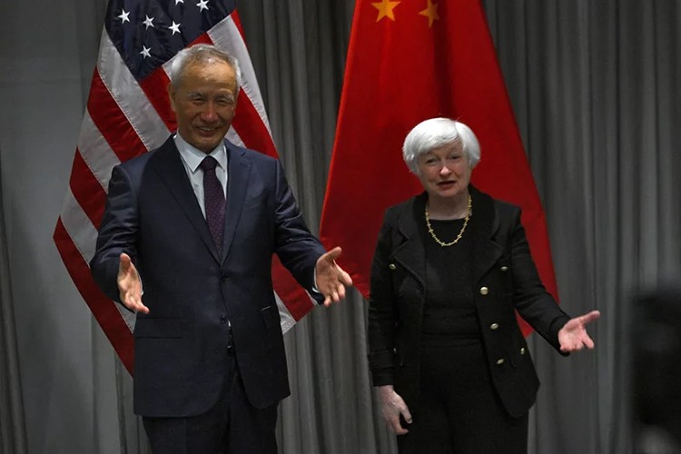 "Çin'le sağlıklı bir ekonomik rekabet arayışındayız"