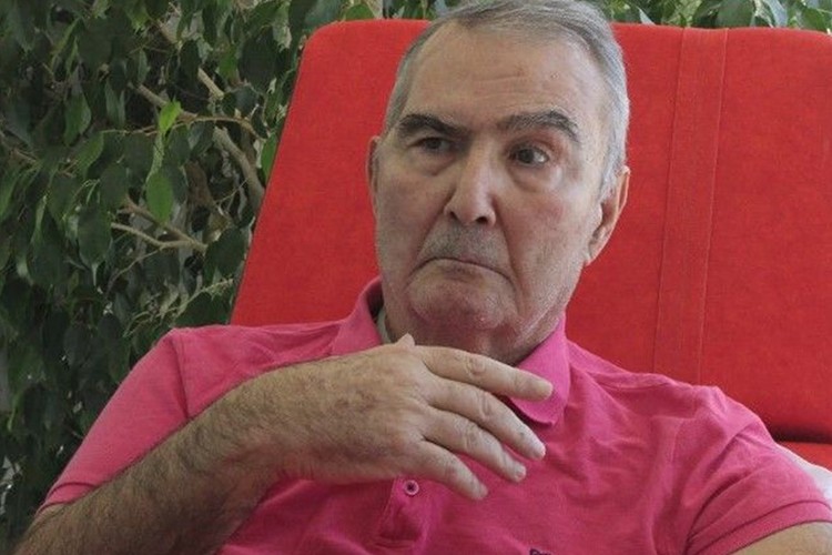 Deniz Baykal hayatını kaybetti