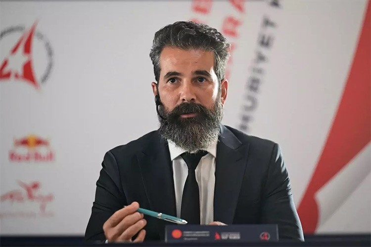 Cumhuriyet kupası için yelkenler suya iniyor