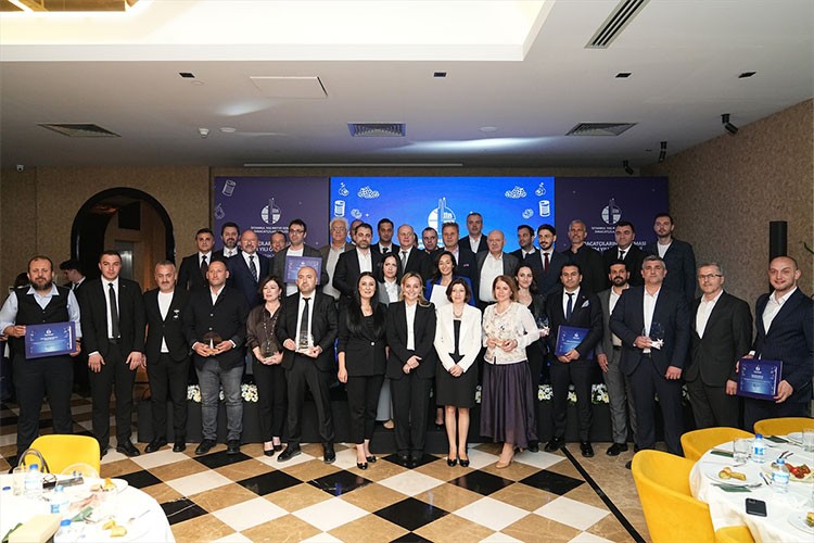 Yaş meyve sebze ve mamulleri ihracat şampiyonları ödüllerini aldı