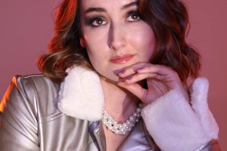 Bir bilet alana ikincisi sevgililer günü hediyesi