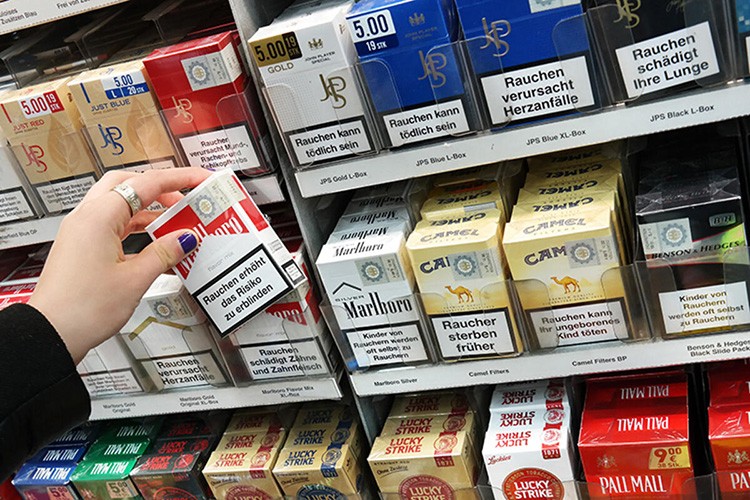 Zincir marketlerde sigara satışı yasak