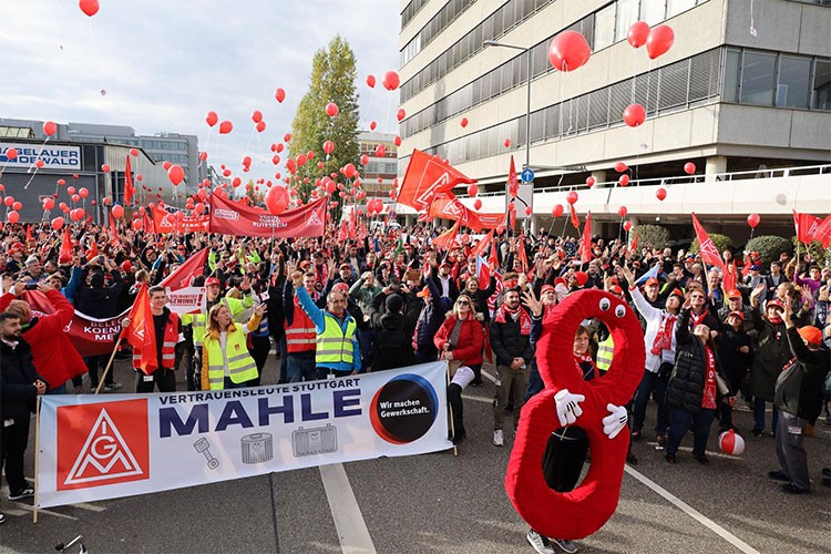 Almanya'da metal işçilerinin maaşlarına yüzde 5,5 zam