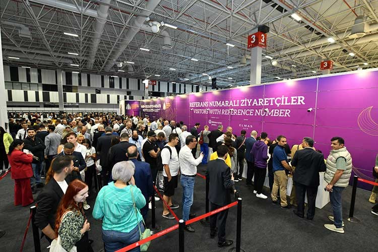 Dünya Mücevher Sektörünün İstanbul Buluşması Başladı