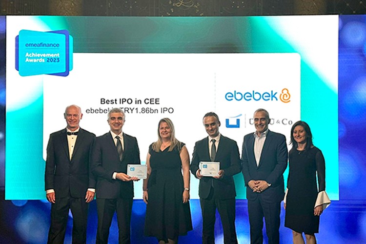 ÜNLÜ & Co'ya EMEA Finance Achievement Awards'tan 4 ayrı ödül
