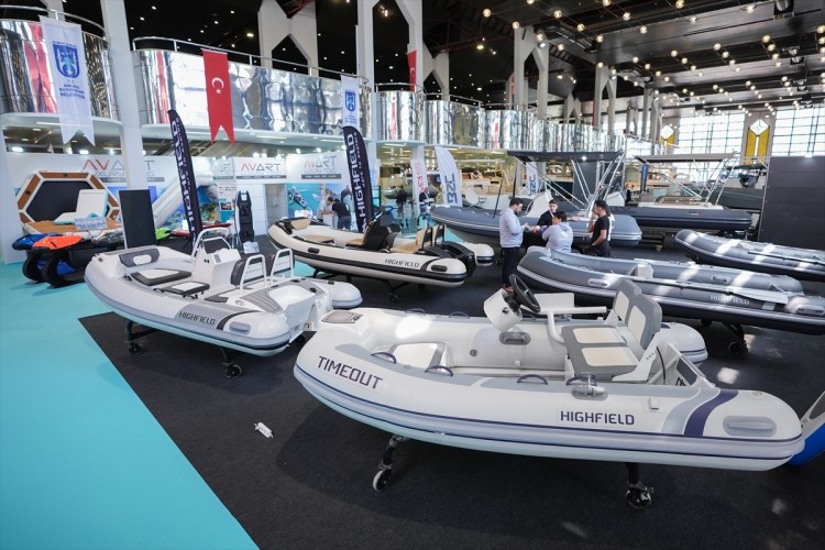 Yat sektörü tekne bağlama alanları artırılmalı