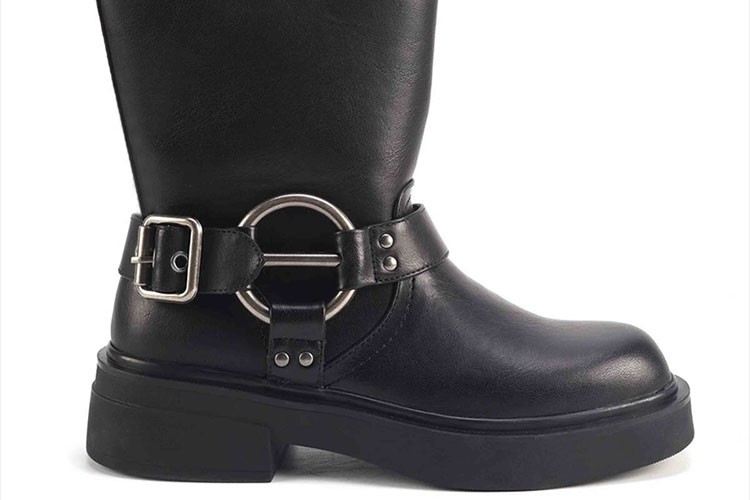 FLO, çizme koleksiyonunu tanıttı