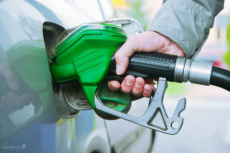 Benzin ve motorine zam