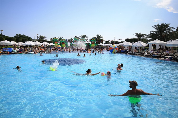 Antalya turizminde en hareketli ekim ayı bekleniyor