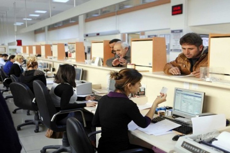 Hükümet memur ve emekli için zam teklifini bildirdi