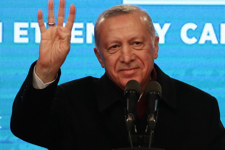 "Kur da faiz de aynı şekilde düşecek"