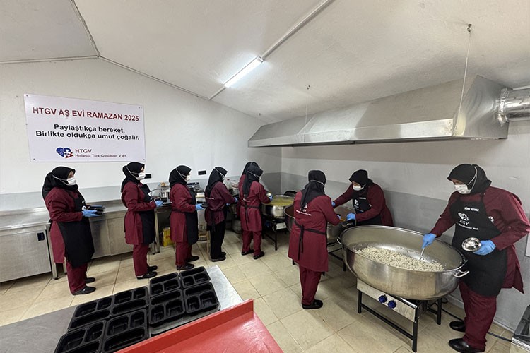 Avrupa'daki gurbetçilerden Hatay'daki depremzedelere iftar desteği