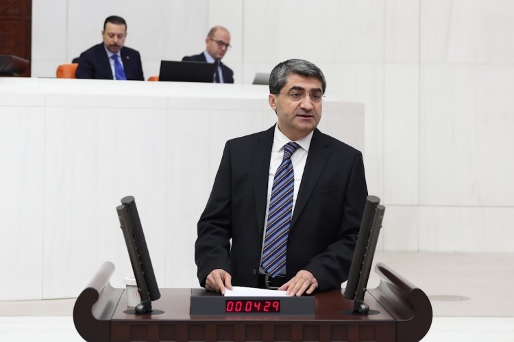 Ekmen: Çorum'da maden işçisi zulmüne dur deyin