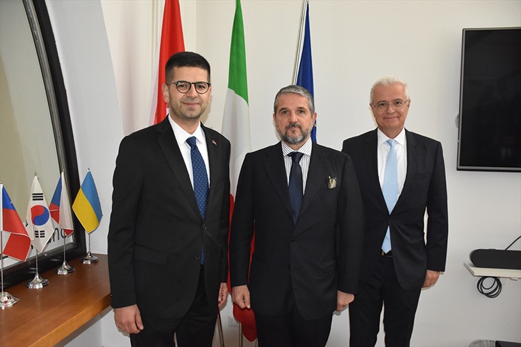 İtalya'da "Türkiye: Dayanıklı Yatırım Ortağınız" etkinliği düzenlendi