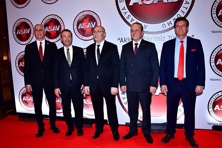 Siyaset ve iş dünyası ASAD Platformu'nun iftarında buluştu