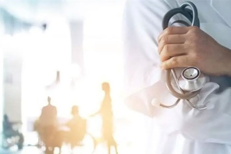 Kayıt dışı çalışan doktorlara bu kez Maliye "reçete" yazdı