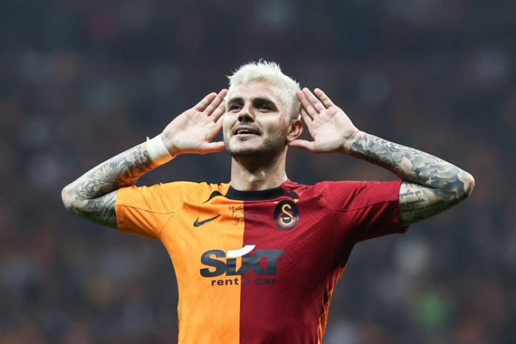 Galatasaraylılar Icardi, Fenerbahçeliler Ferdi dedi