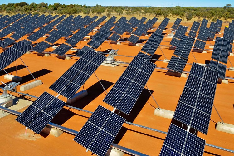 Güneş enerjisinde maliyetler ucuzluyor