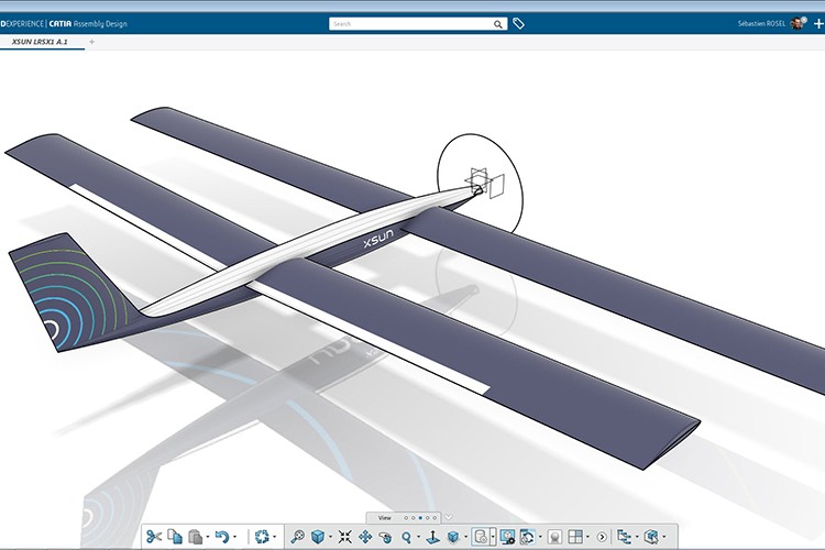 İlk Güneş Enerjili İHA