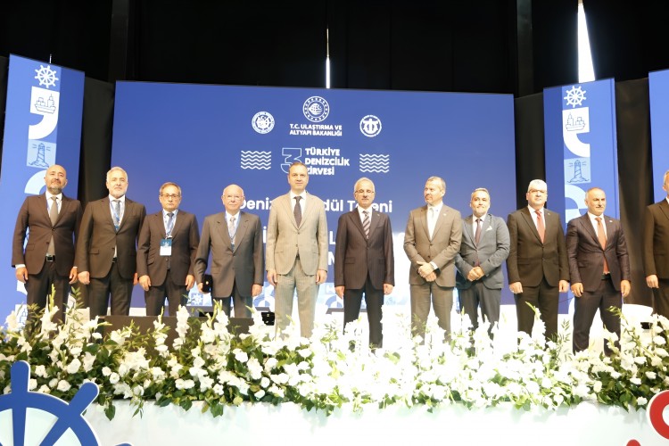 Mersin Uluslararası Limanı'na "En Çok Yük Elleçleyen Liman Tesisi" Ödülü