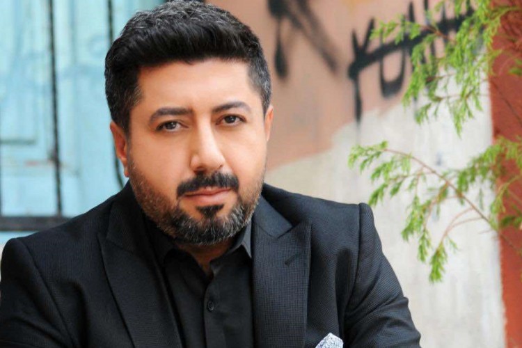 Sahneden siyaset meydanına