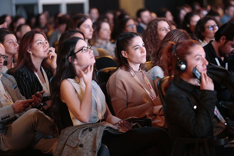 Dijital Gençler Geliyor