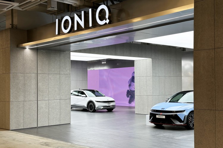 Yeni IONIQ laboratuvarının açılışını yaptı