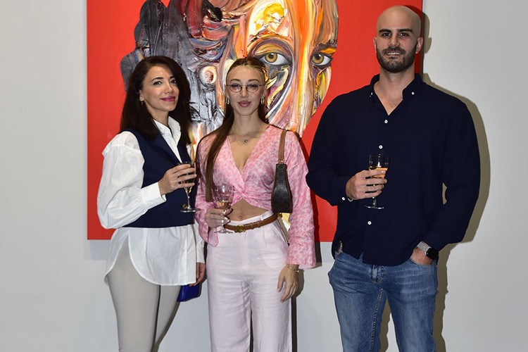 Sanatseverlerden büyük ilgi