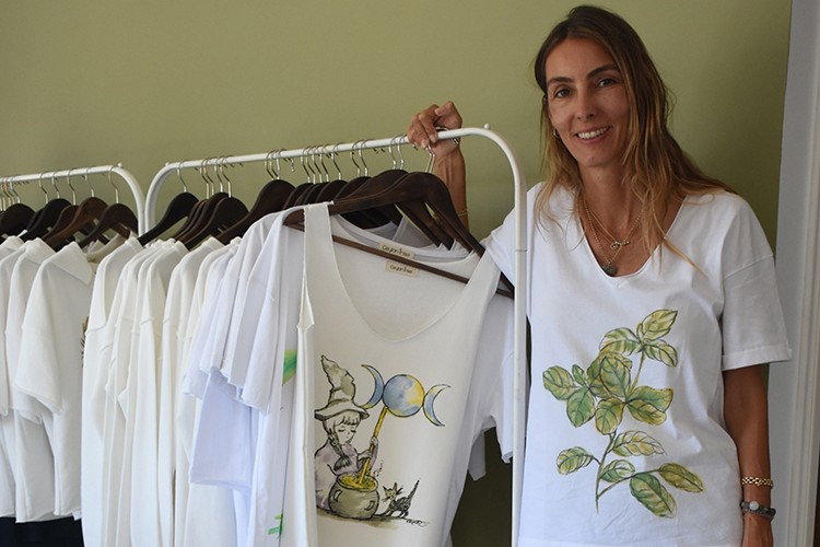 Sanat eseri tişörtler artık Bodrum'da