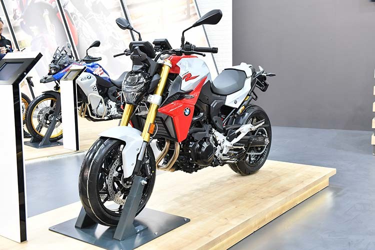 Motobike'a damgasını vurdu