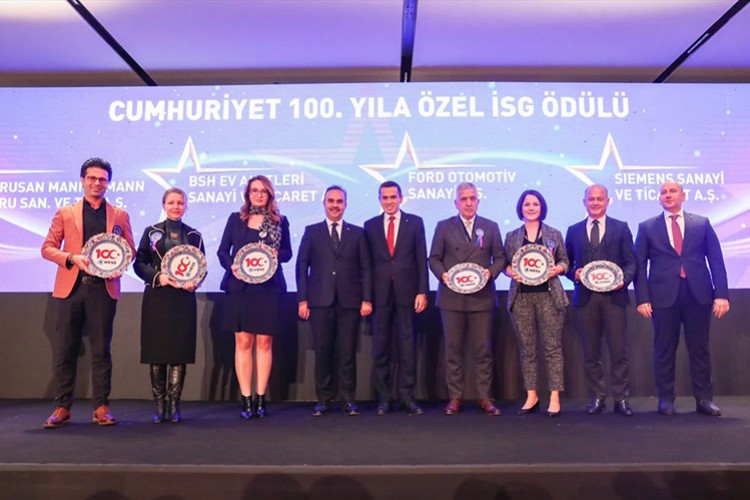 "Teknoloji başta olmak üzere her sektörde daha fazla çalışıyoruz"