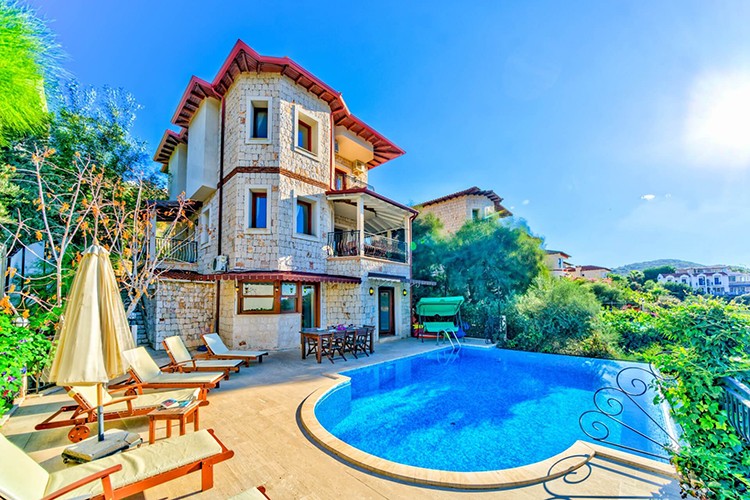 Villa turizmine erken rezervasyon morali