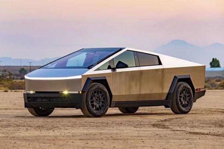 Tesla, 2 bin 431 Cybertruck aracını geri çağırdı