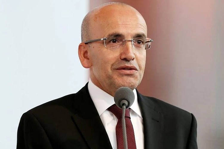 Politikamız fiyat ve finansal istikrarı hedeflemektir"