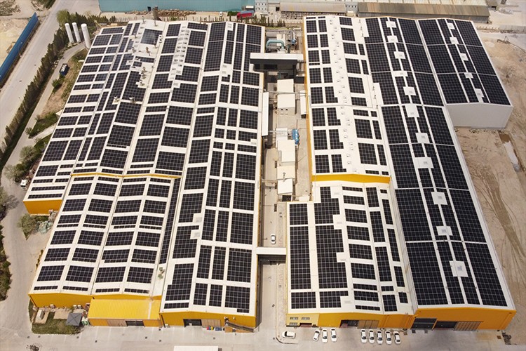 CW Enerji çatıları GES ile donatmaya devam ediyor