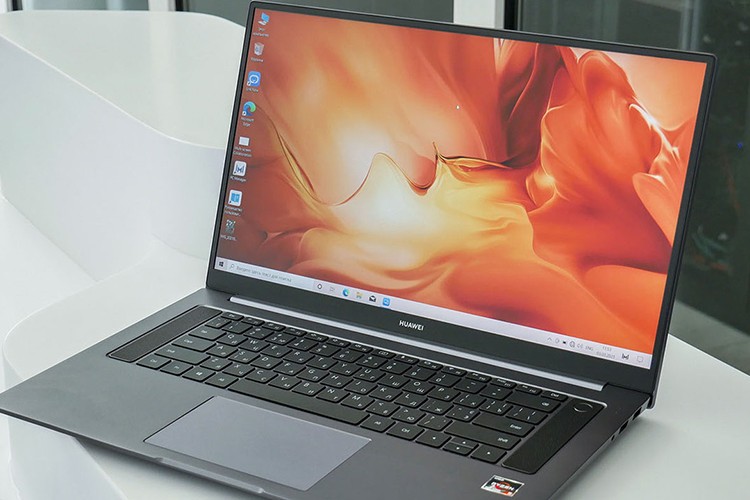 Huawei MateBook D16 ön satışa sunuldu