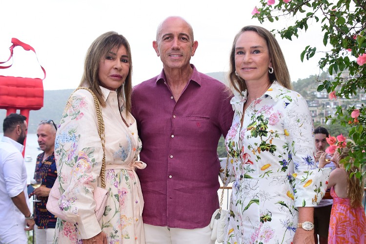 Bodrum'da Persona Sergisi'nin Açılışı İş, Cemiyet ve Sanat Camiasını Bir Araya Getirdi