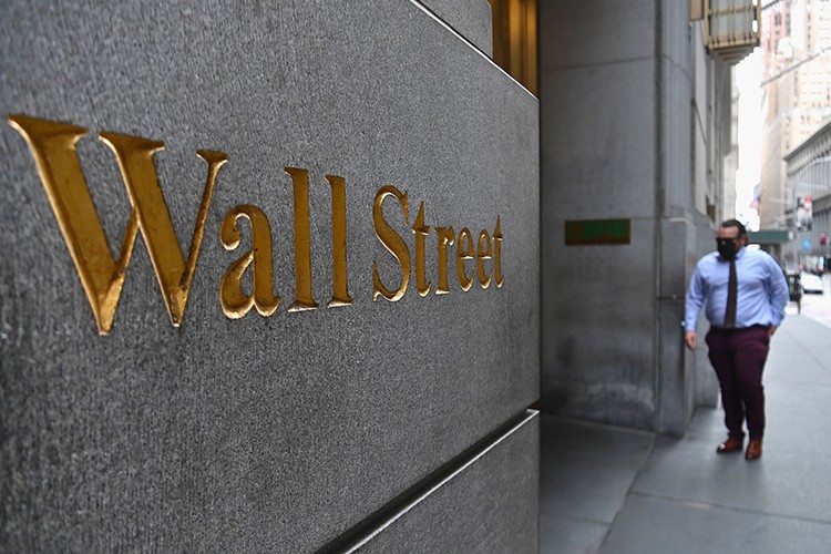 Wall Street'de karışık seyir