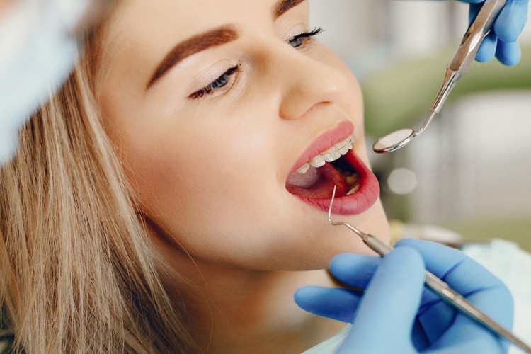 ATAMA BEKLEYEN 20 BİN DİŞ HEKİMİ VAR, ATAMASI YAPILACAK 286 DİŞ HEKİMİ HANGİ SORUNA ÇÖZÜM OLACAK?