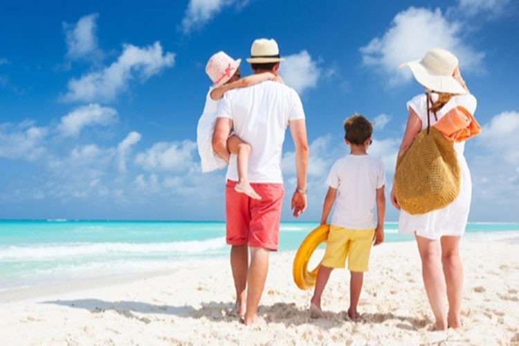 Yerli turistler 76,4 milyar lira seyahat harcaması yaptı