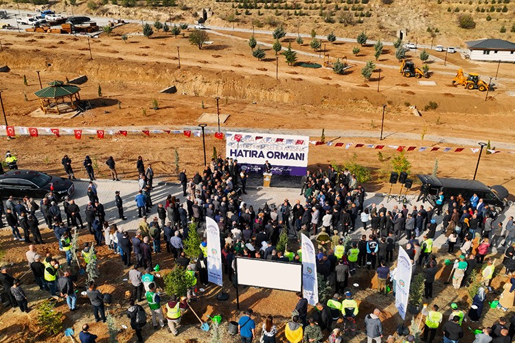 1246 deprem şehidinin ismi hatıra ormanında yaşayacak