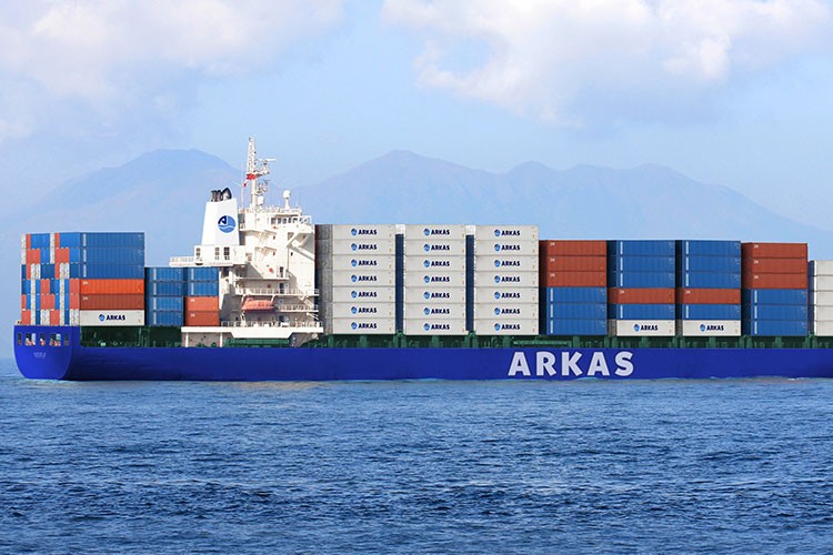 Arkas Line ABD hattında kapasitesini ikiye katladı