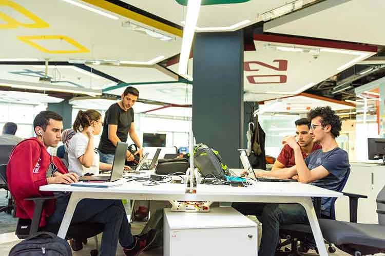 Deprem bölgesine teknoloji desteği